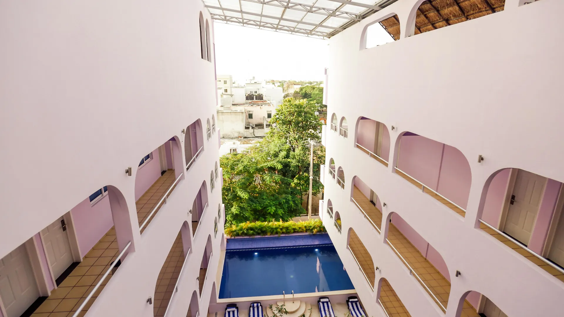 Hotel Kavia Cancún 4*,
